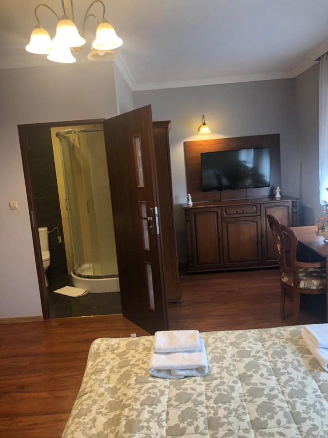 Hotel Arkadia Konskie Eksteriør billede