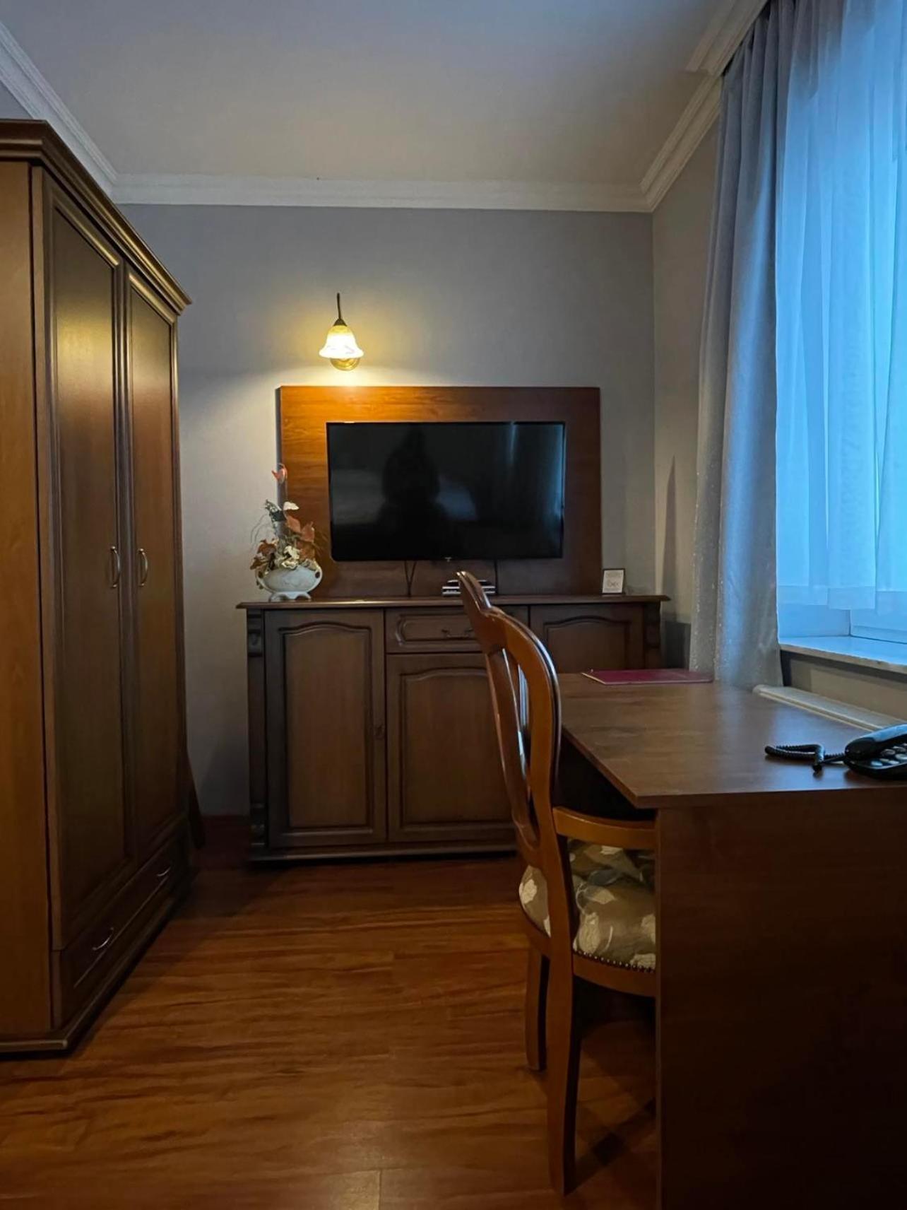 Hotel Arkadia Konskie Eksteriør billede
