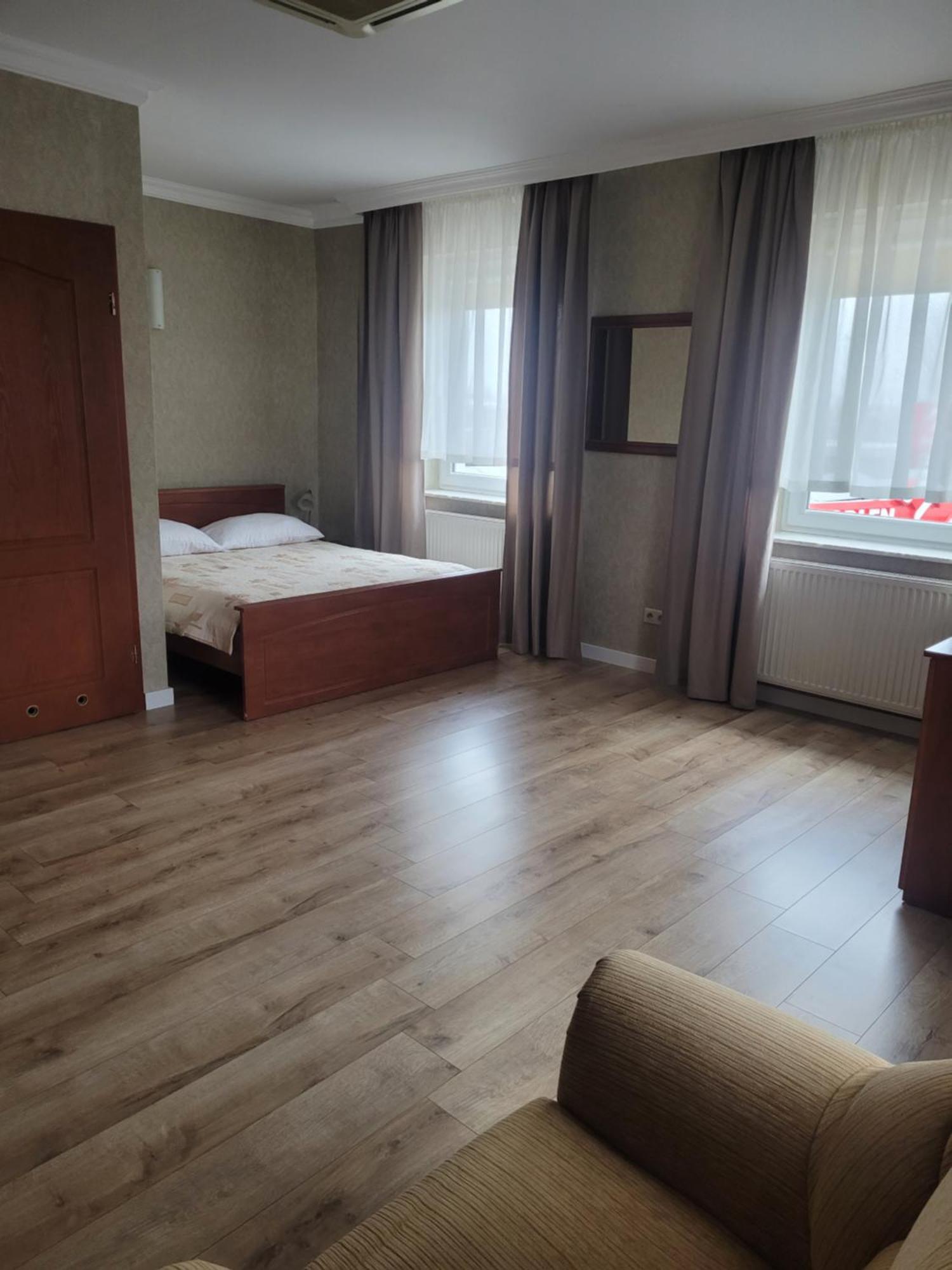 Hotel Arkadia Konskie Eksteriør billede