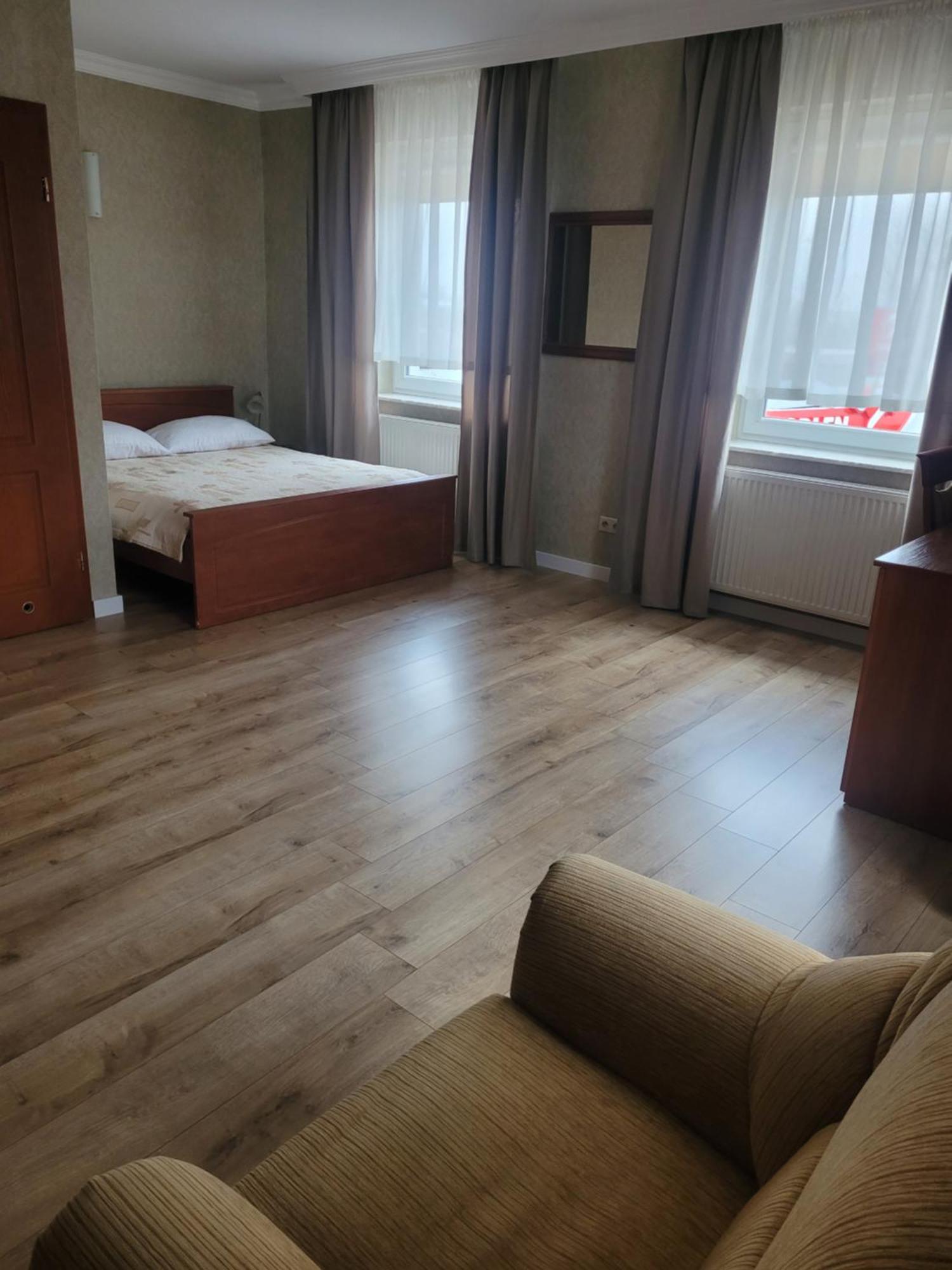 Hotel Arkadia Konskie Eksteriør billede